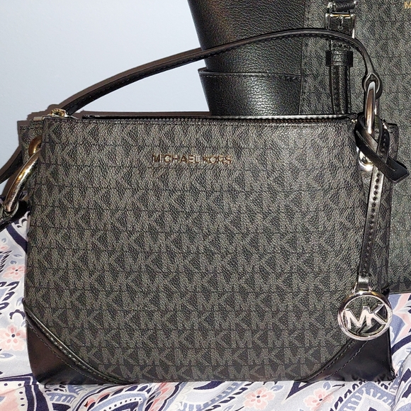 Michael Kors Bags Michael Kors Nicole Crossbody Bag Only Poshmark